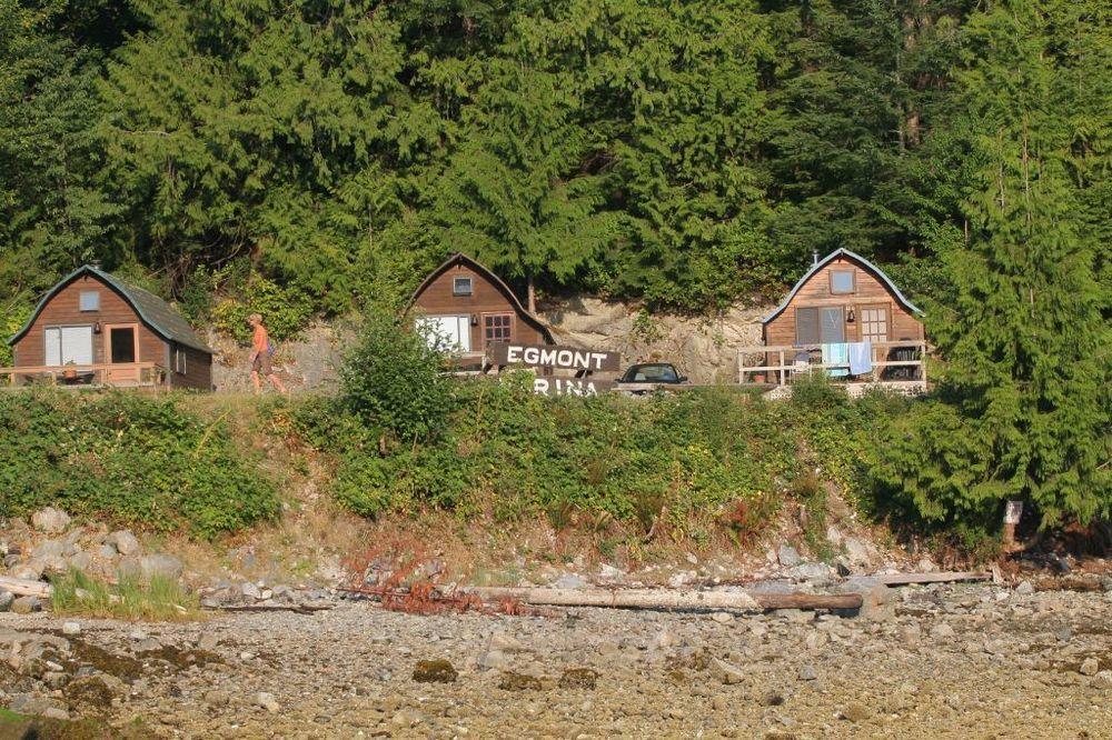Backeddy Resort And Marina Egmont Exterior photo